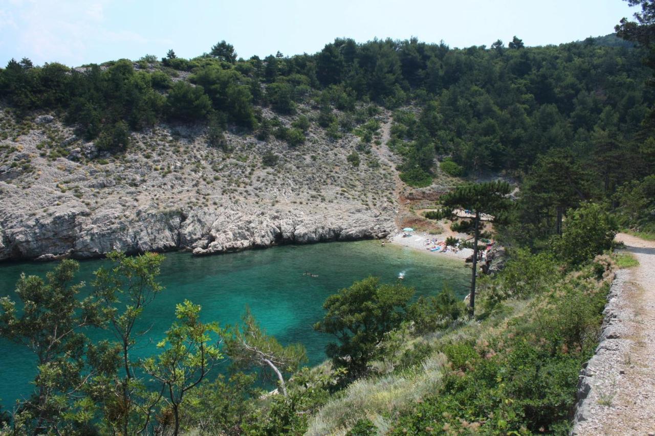 Apartments And Rooms With Parking Space Vrbnik, Krk - 5301 外观 照片